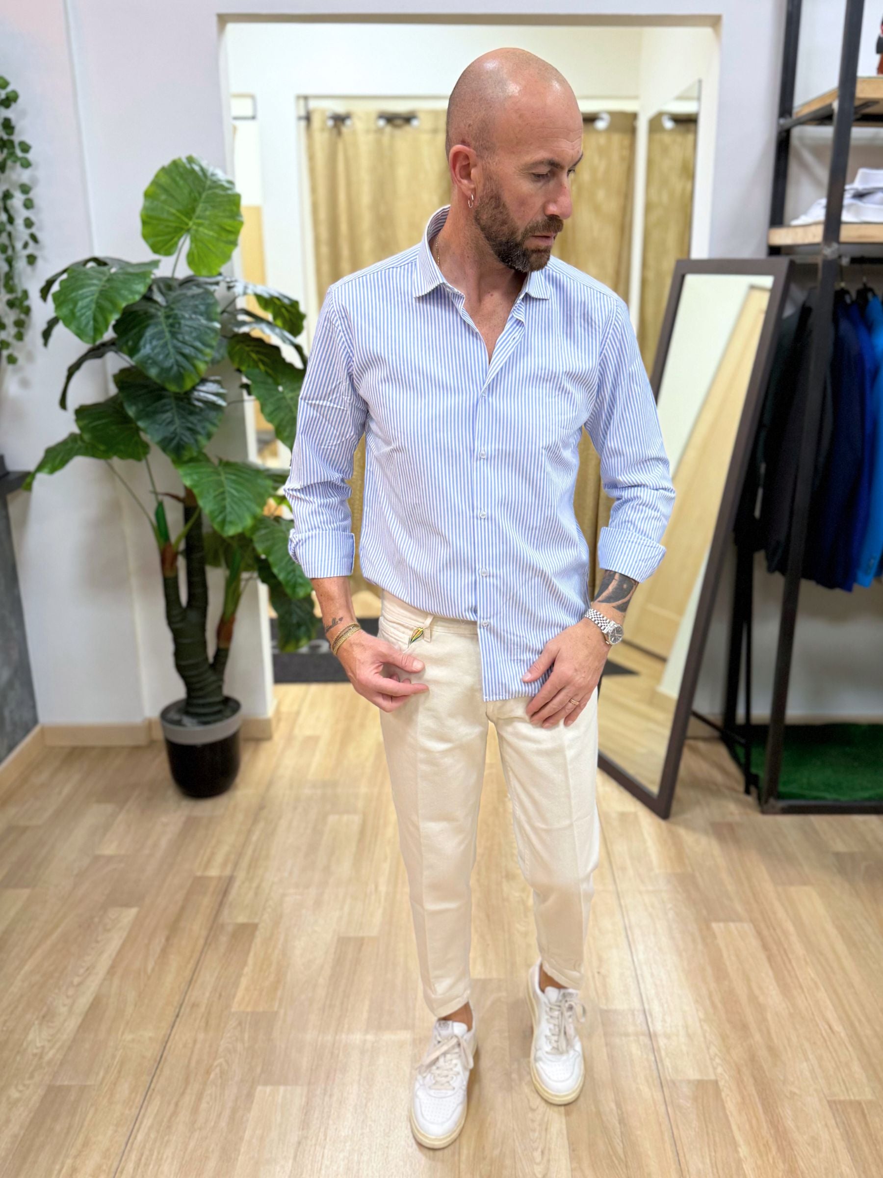 Camicia Slim Rigata Akirò Celeste
