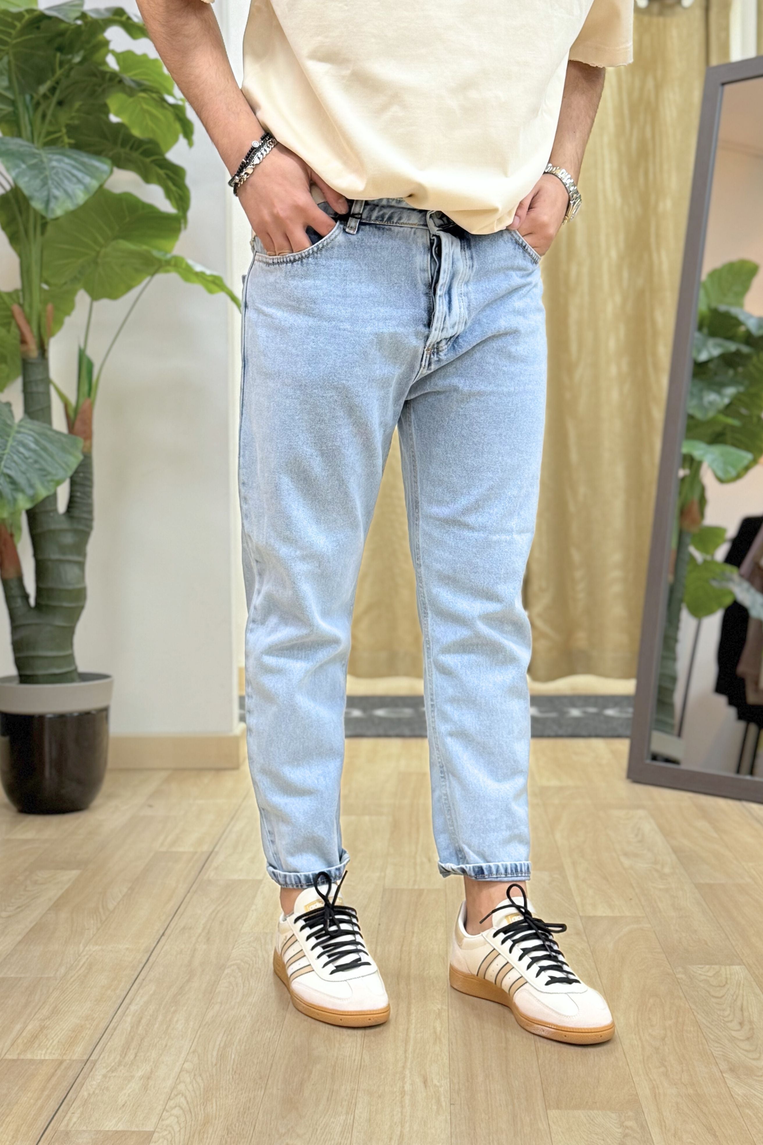 Jeans Different
