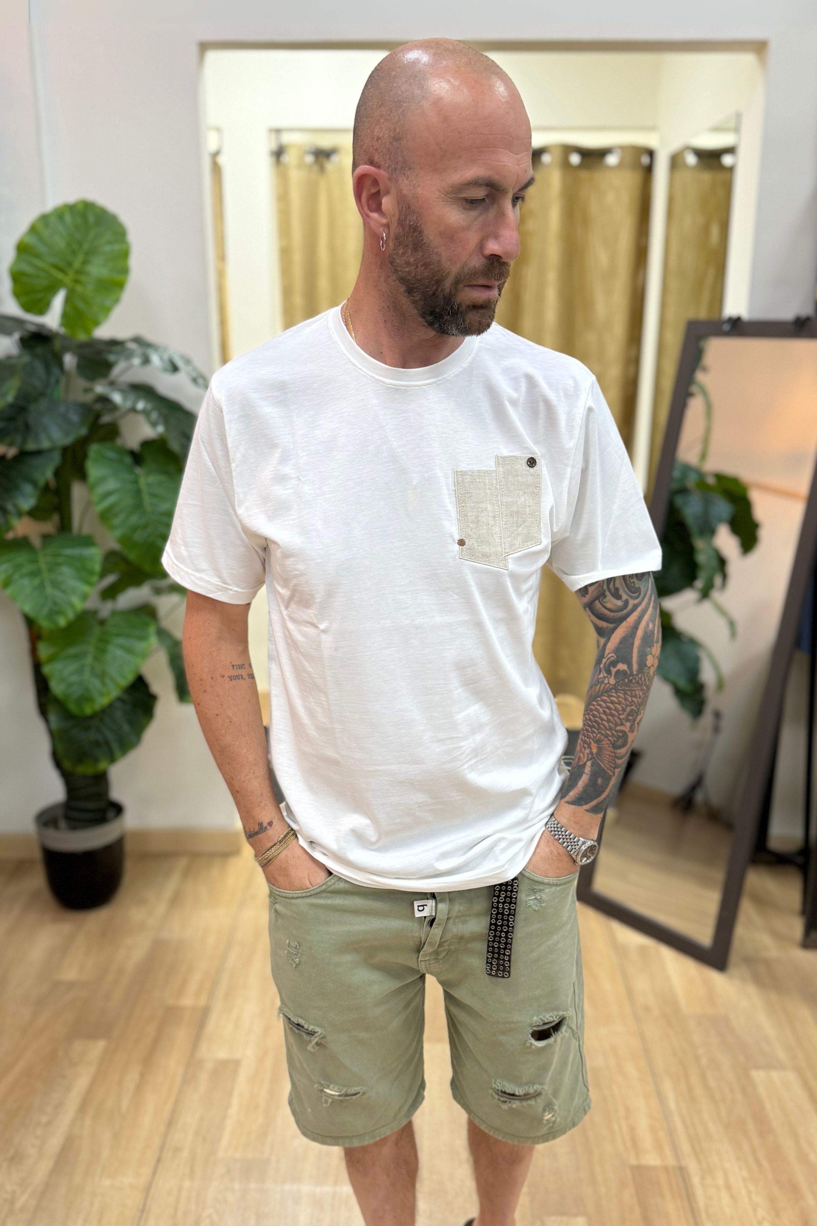 T-Shirt RT Con Taschino Bianco