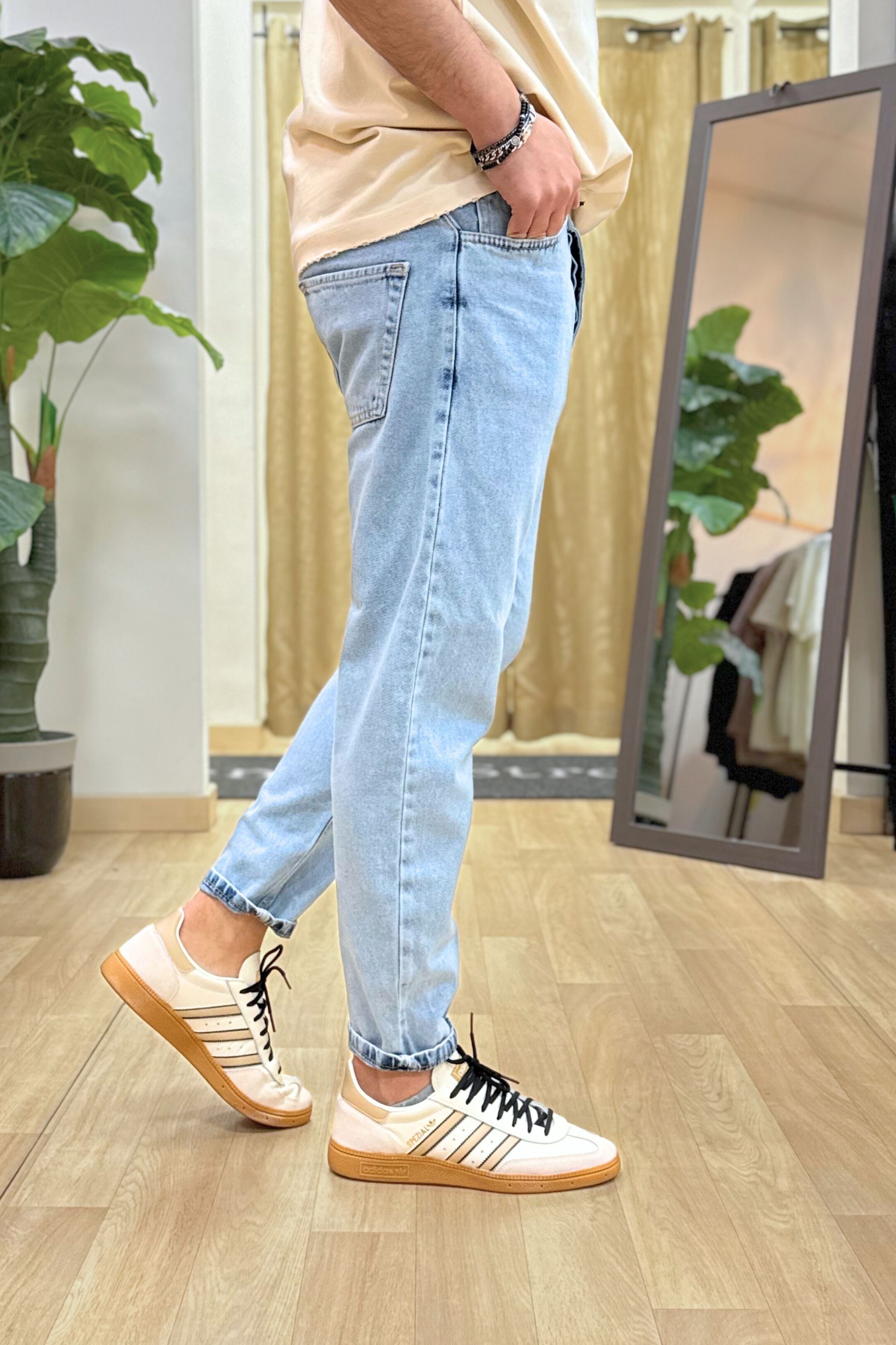 Jeans Different