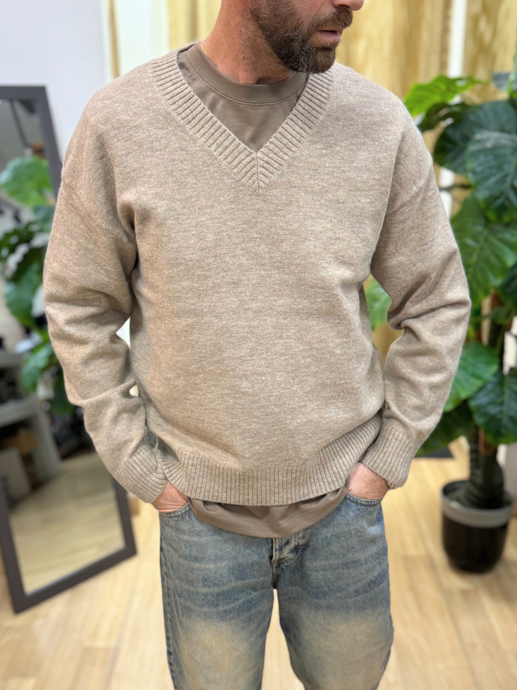 Maglia Scollo V Beige