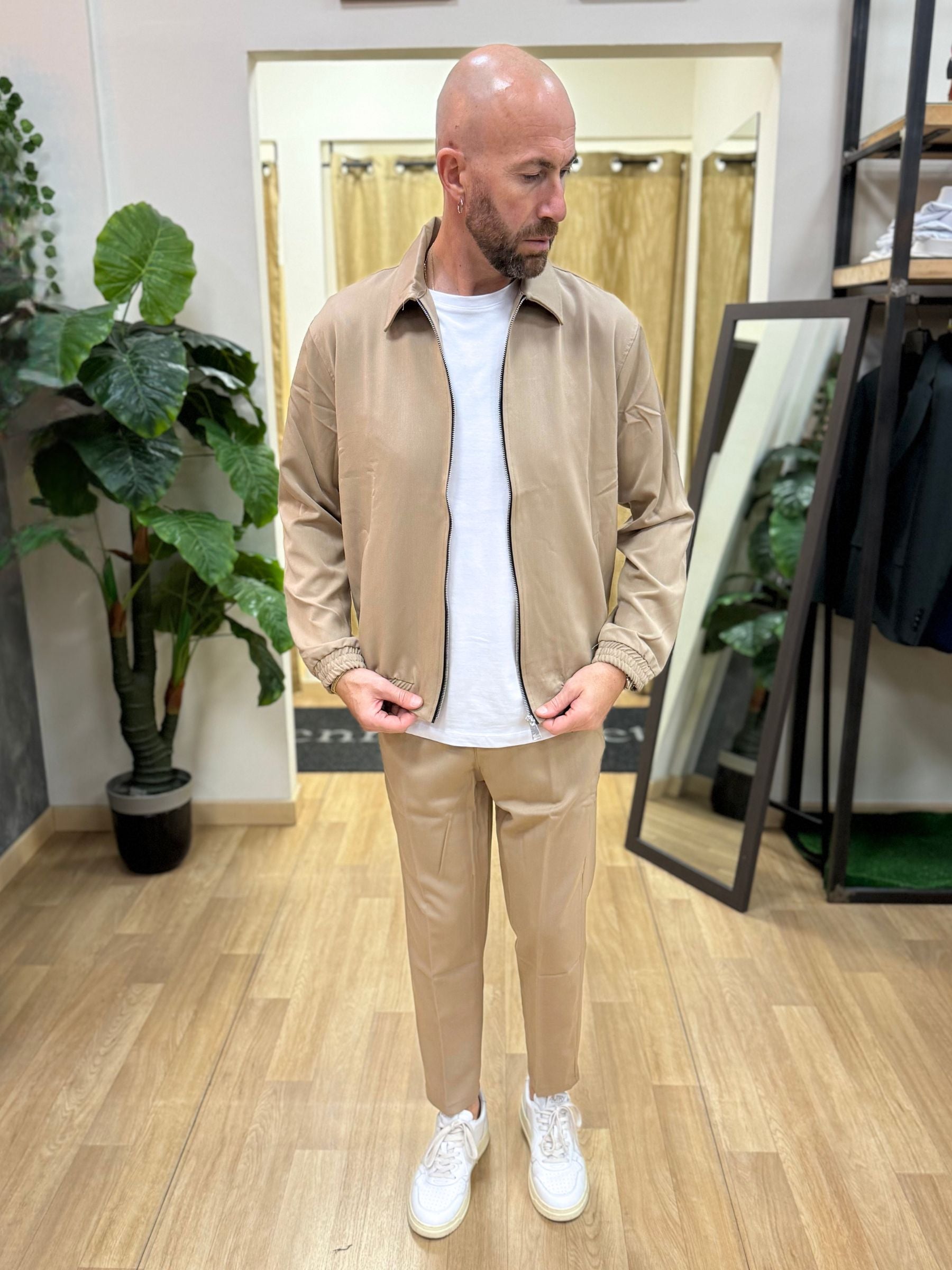 Completo Malaga Beige