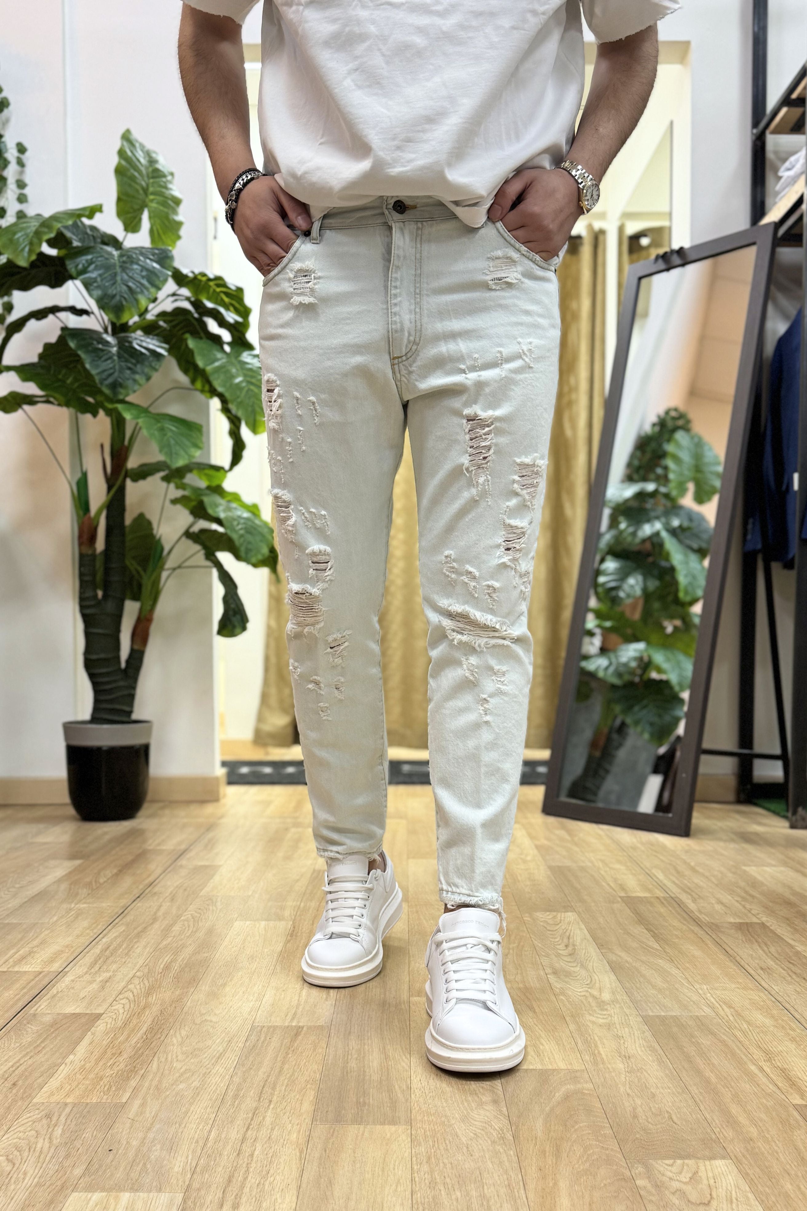 Jeans Milano A Strappi