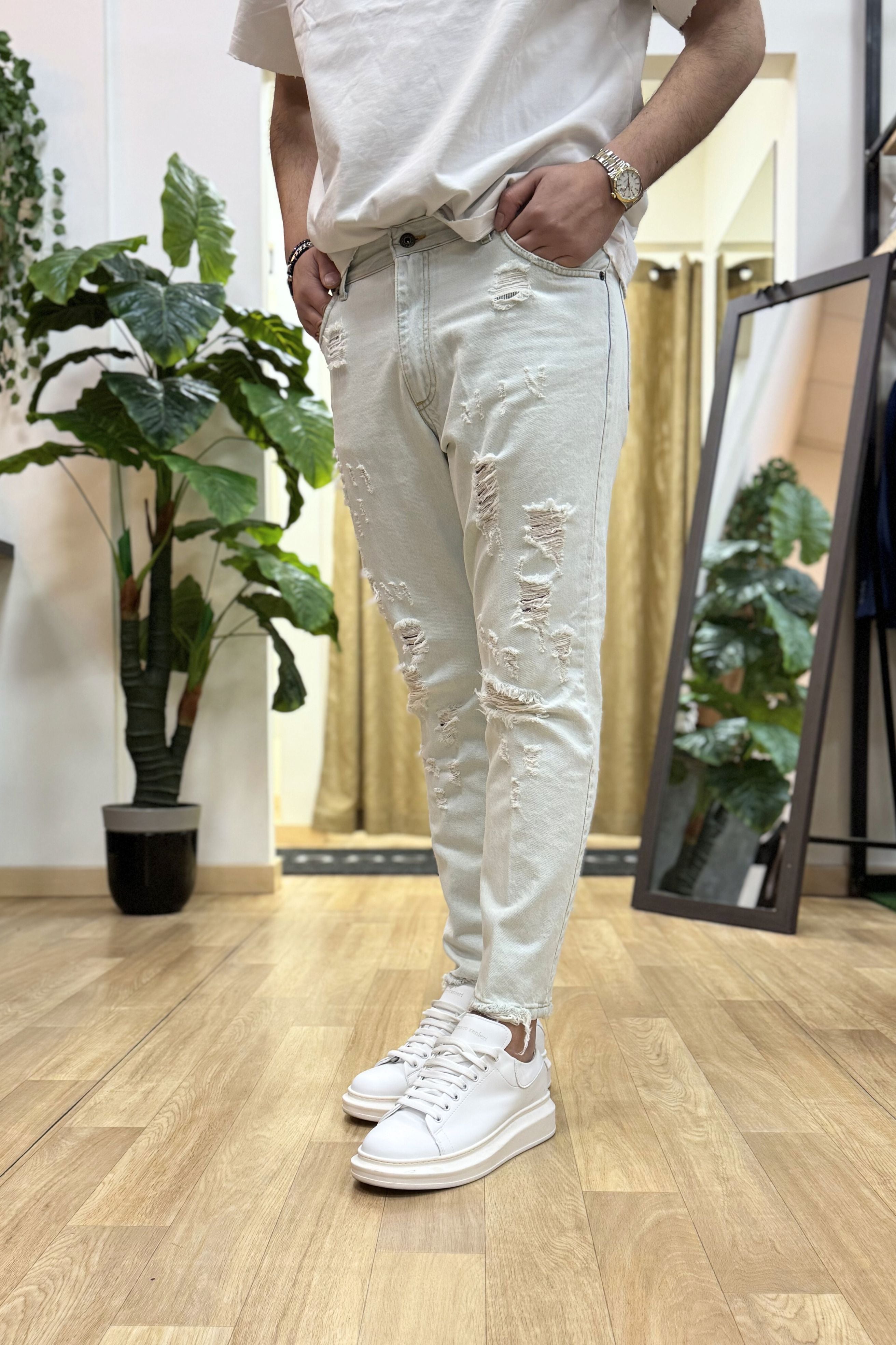 Jeans Milano A Strappi