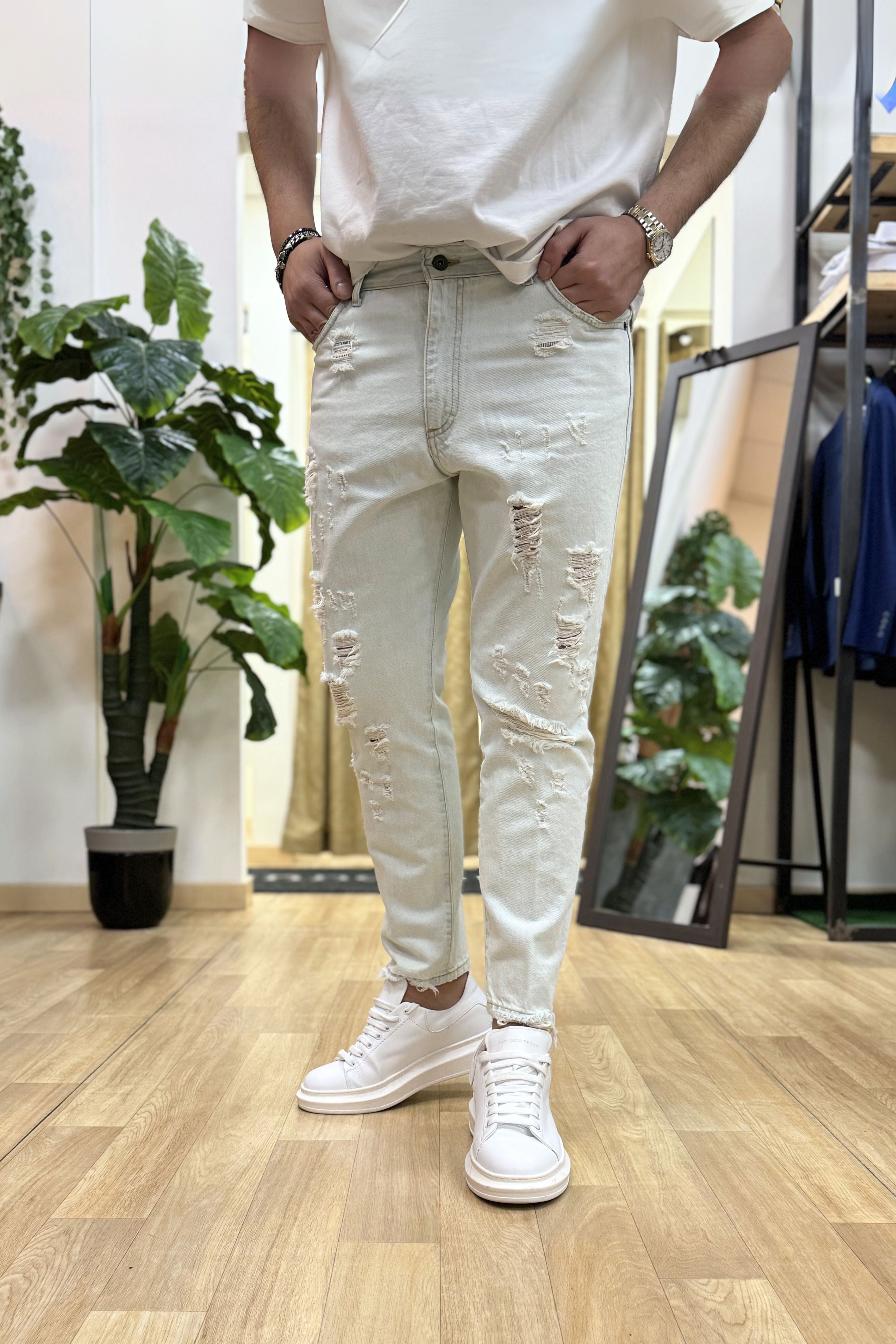 Jeans Milano A Strappi