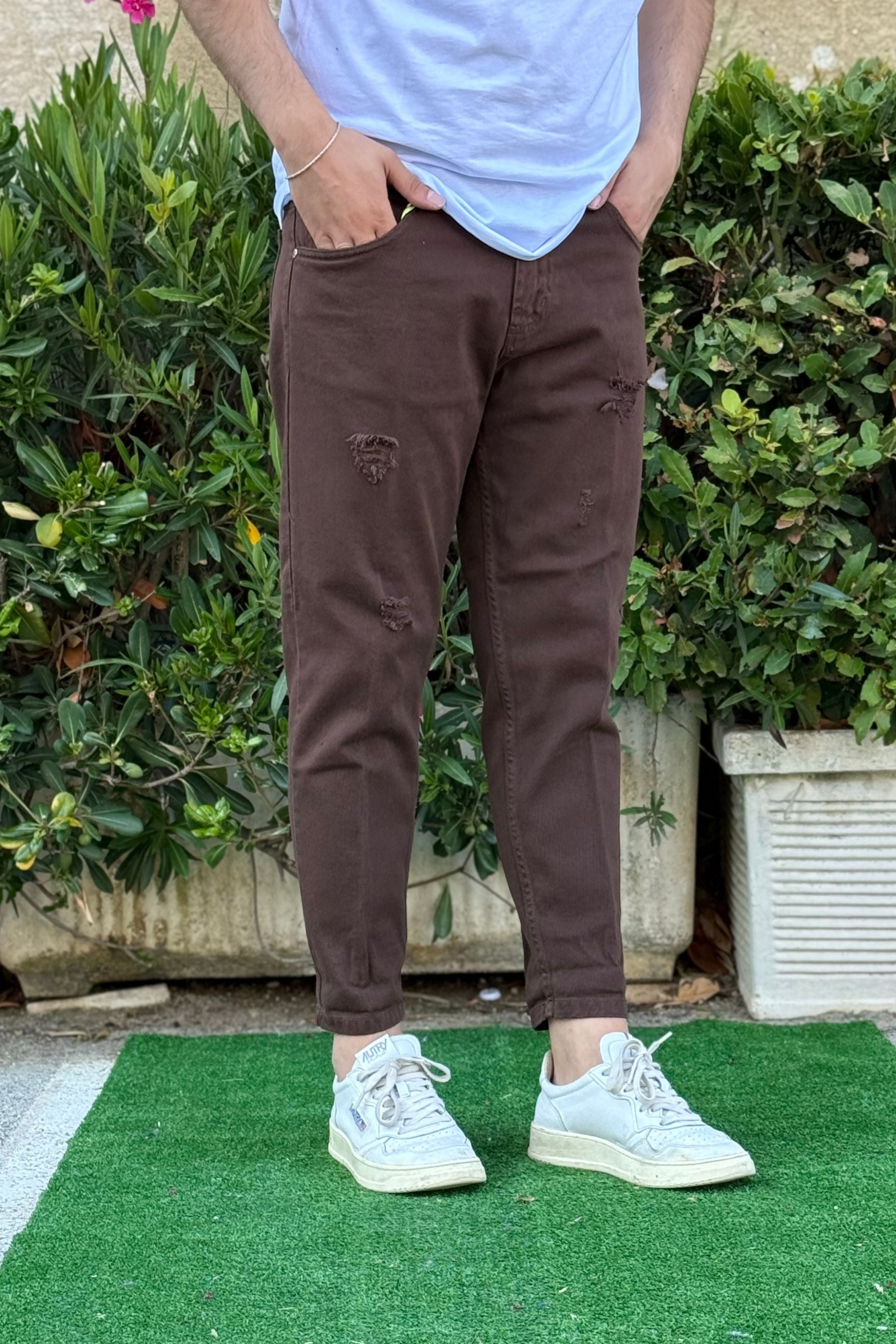 Jeans Strappato Marrone