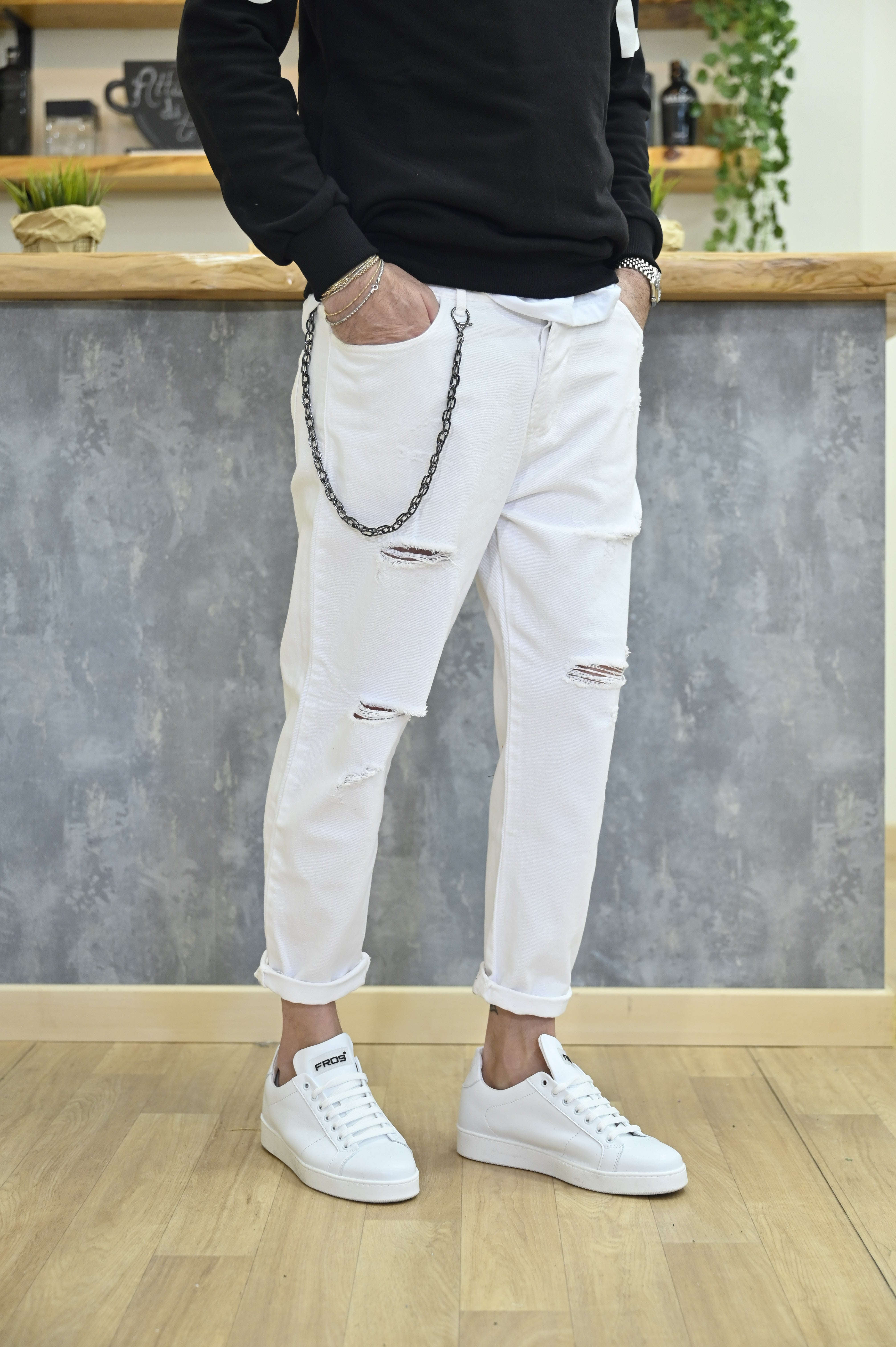 Jeans Bianco A Strappi
