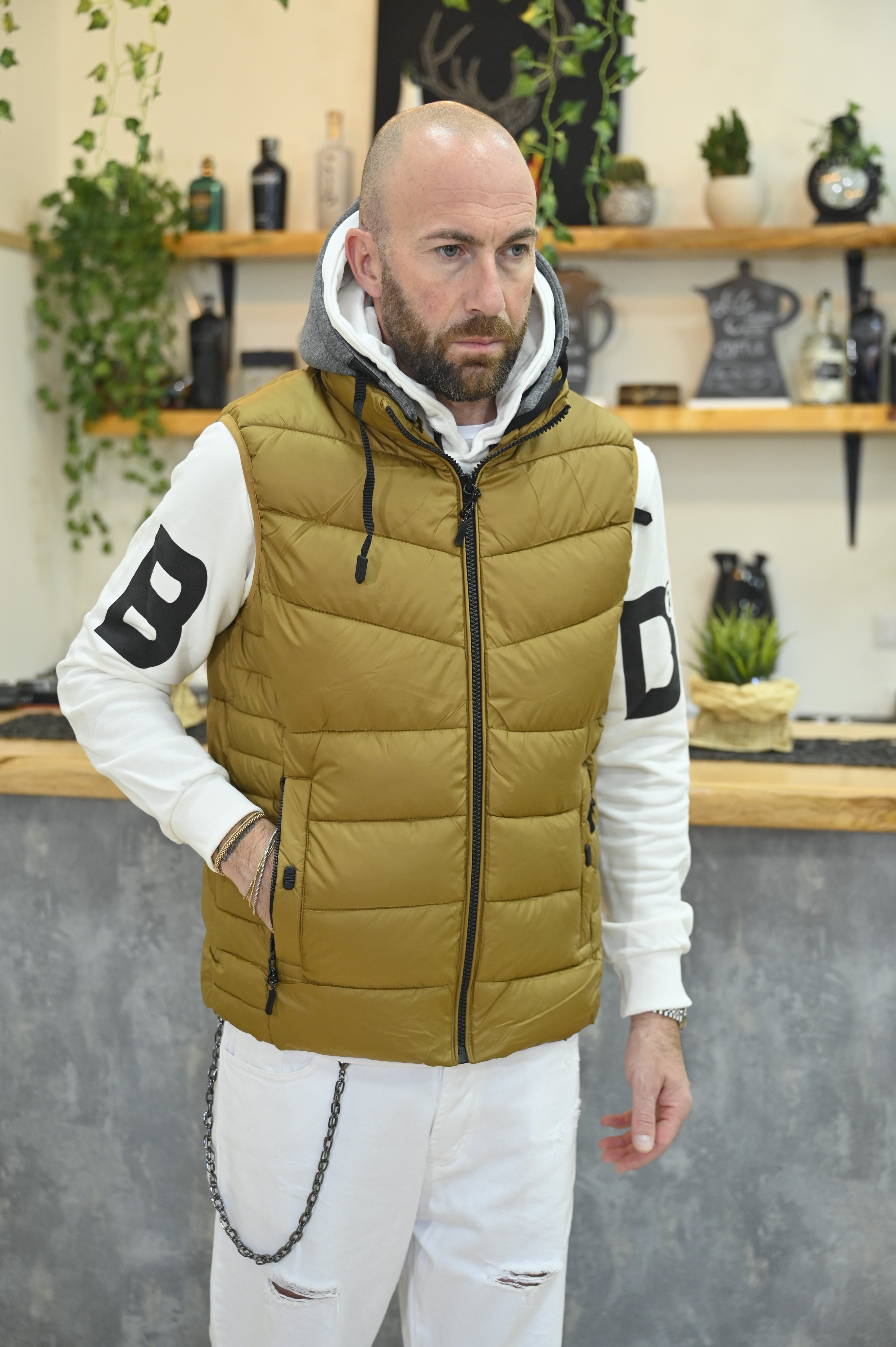 Gilet con cappuccio Cachi